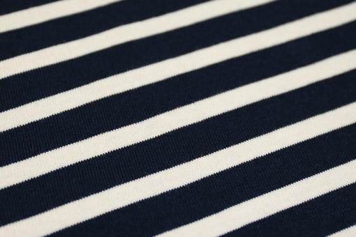 jersey de coton sur une marinière