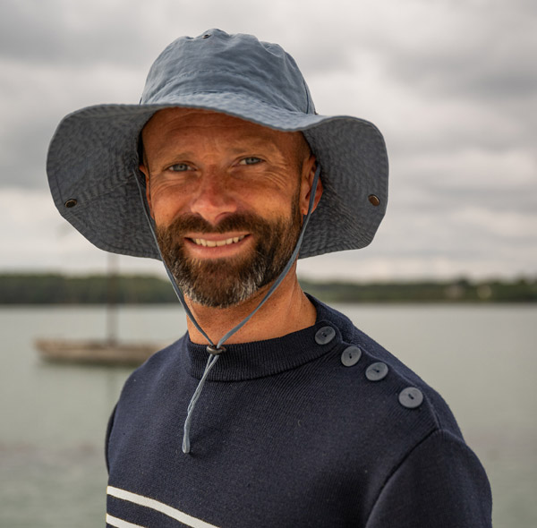 Un chapeau d'aventurier unique