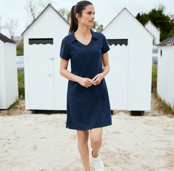 Une robe polo sportive