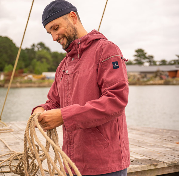 Le bleu marine, couleur intemporelle du vestiaire Mousqueton