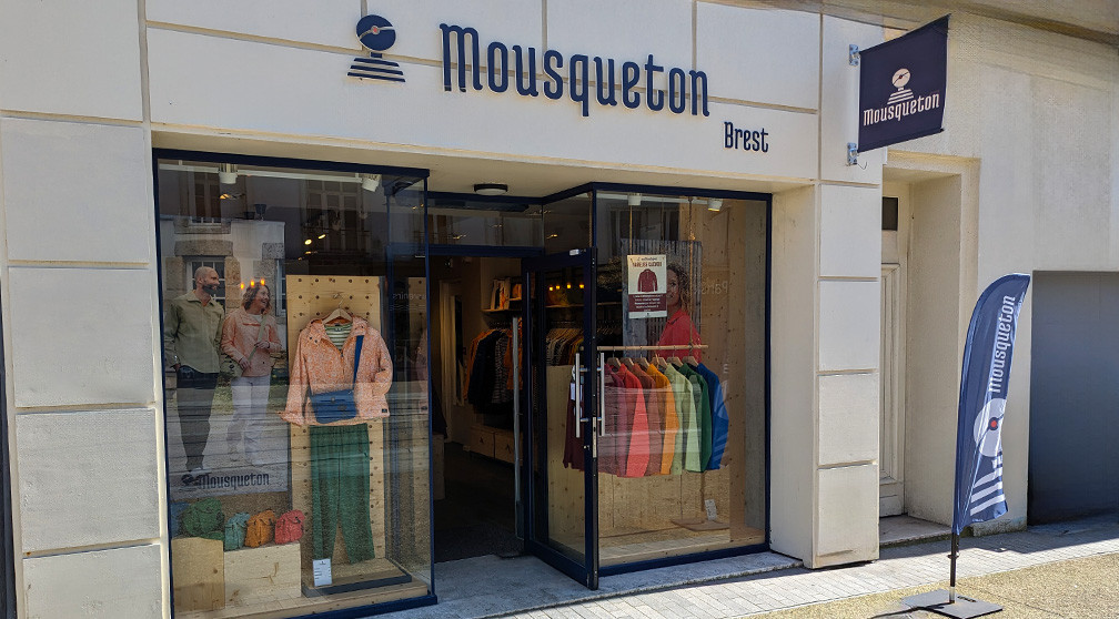 vitrine magasin mousqueton brest