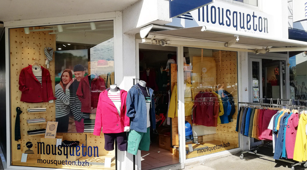 Vitrine du magasin mousqueton La Trinité-sur-mer